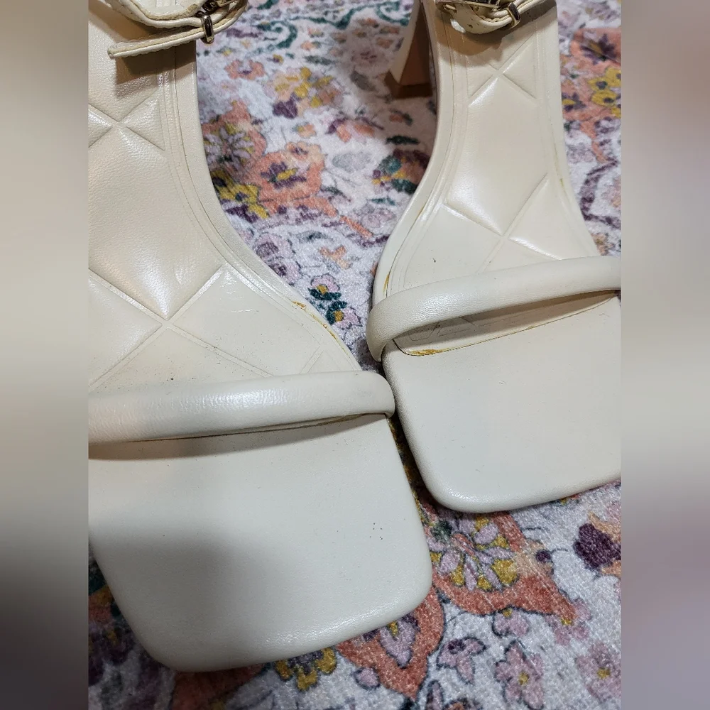 Zara New Size 8 Elegant Cream Ankle Strap Skinny Block Heel Sandals EU 39